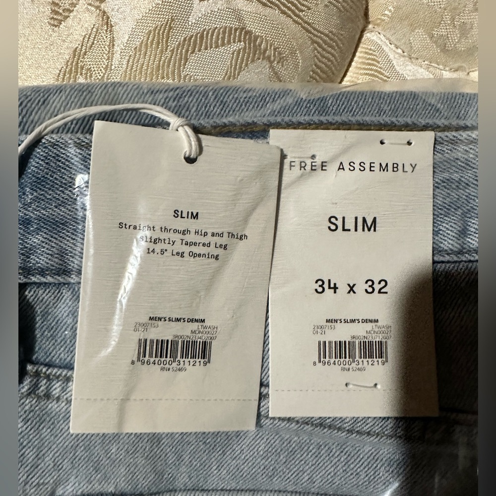 Free Assembly Light Medium Wash Slim Jean 34 x 32